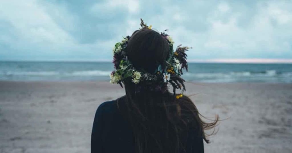 right way to give birth