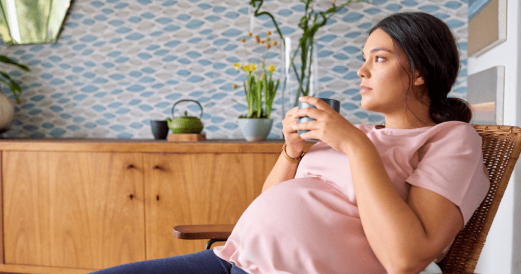 Mom in Though about Whether or not to get an Epidural