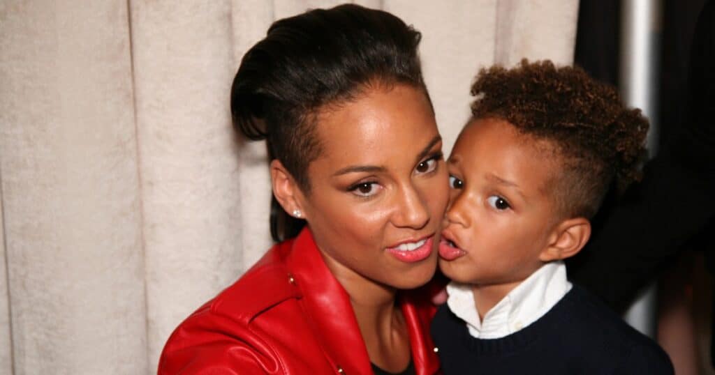 Alicia Keys and her son, Is a doula worth it?