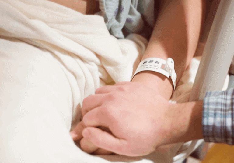 which-tamps-bay-hospitals-permit-doulas-visitors
