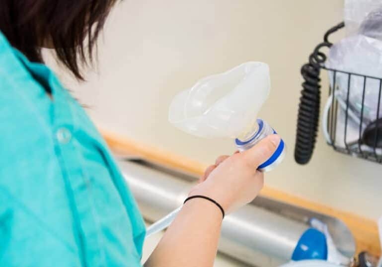 nitrous oxide for labor pains